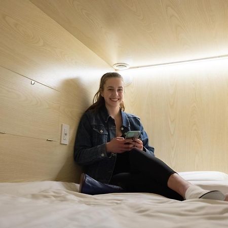 Panda Pod Hotel Ρίτσμοντ Εξωτερικό φωτογραφία